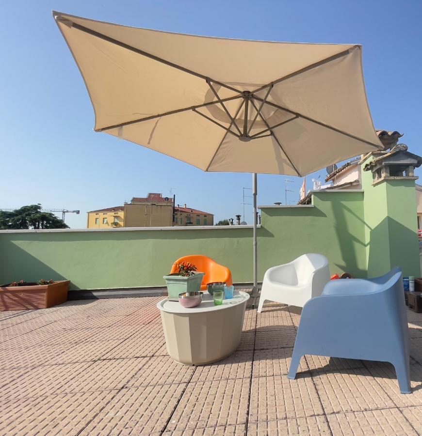 Tintoria Apartment Парма Екстериор снимка